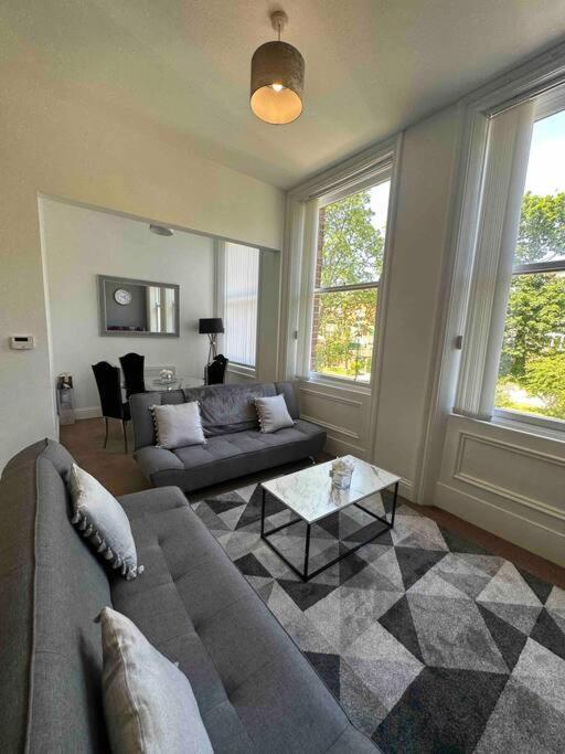 New Hmm Apartmentz - Free Parking - Beautiful Area Съндърланд Екстериор снимка